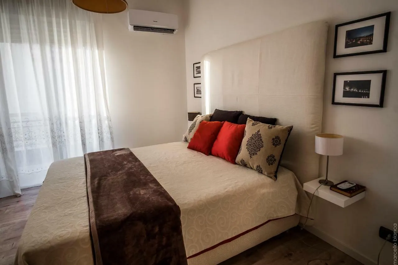 Apartment Domus Claudia - Casa Vacanze Syracuse Italy